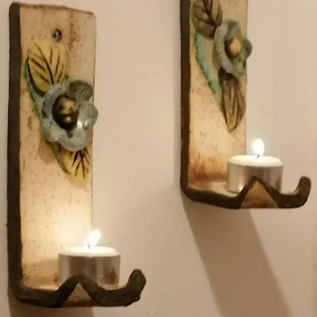 το πατρικό Synikia Mesi Trikalon